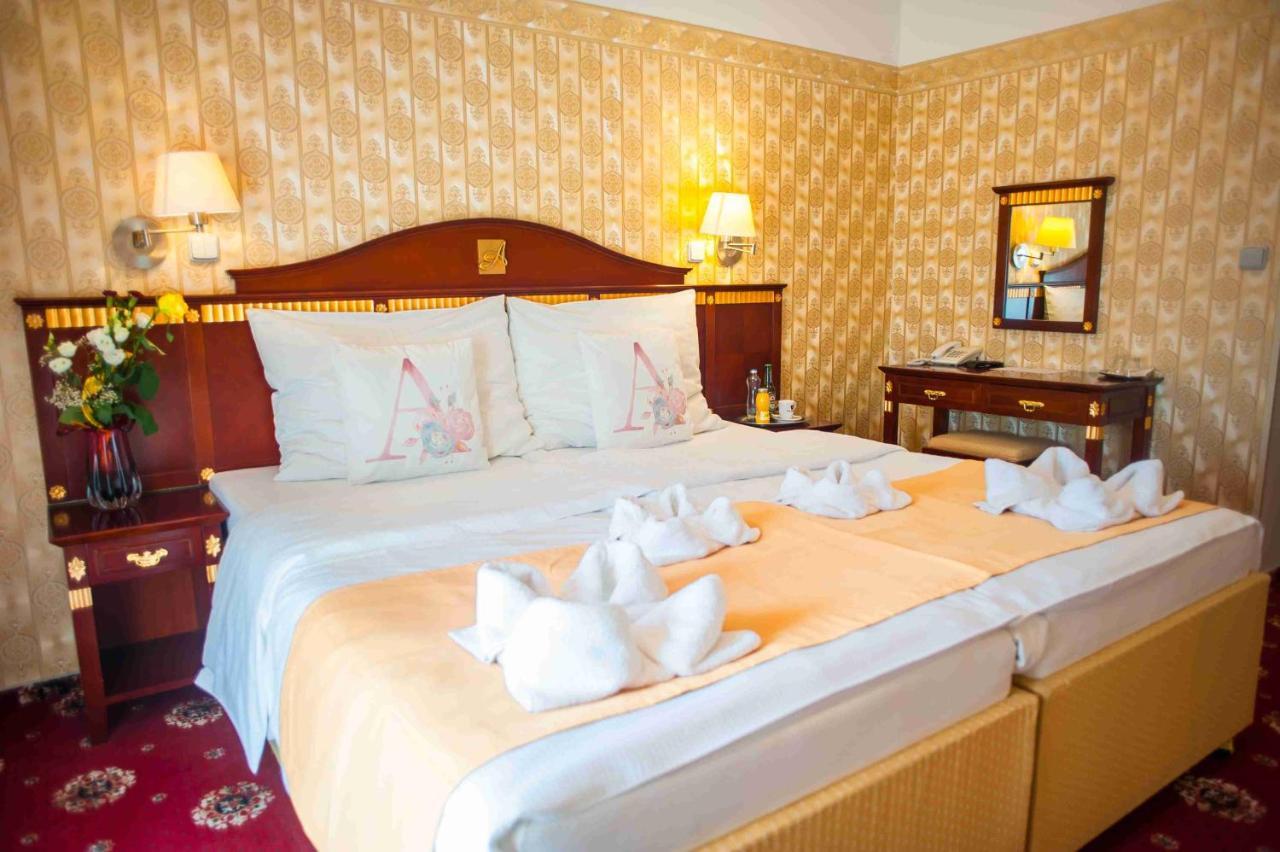 Hotel Tommy Wellness & Spa 나호트 외부 사진