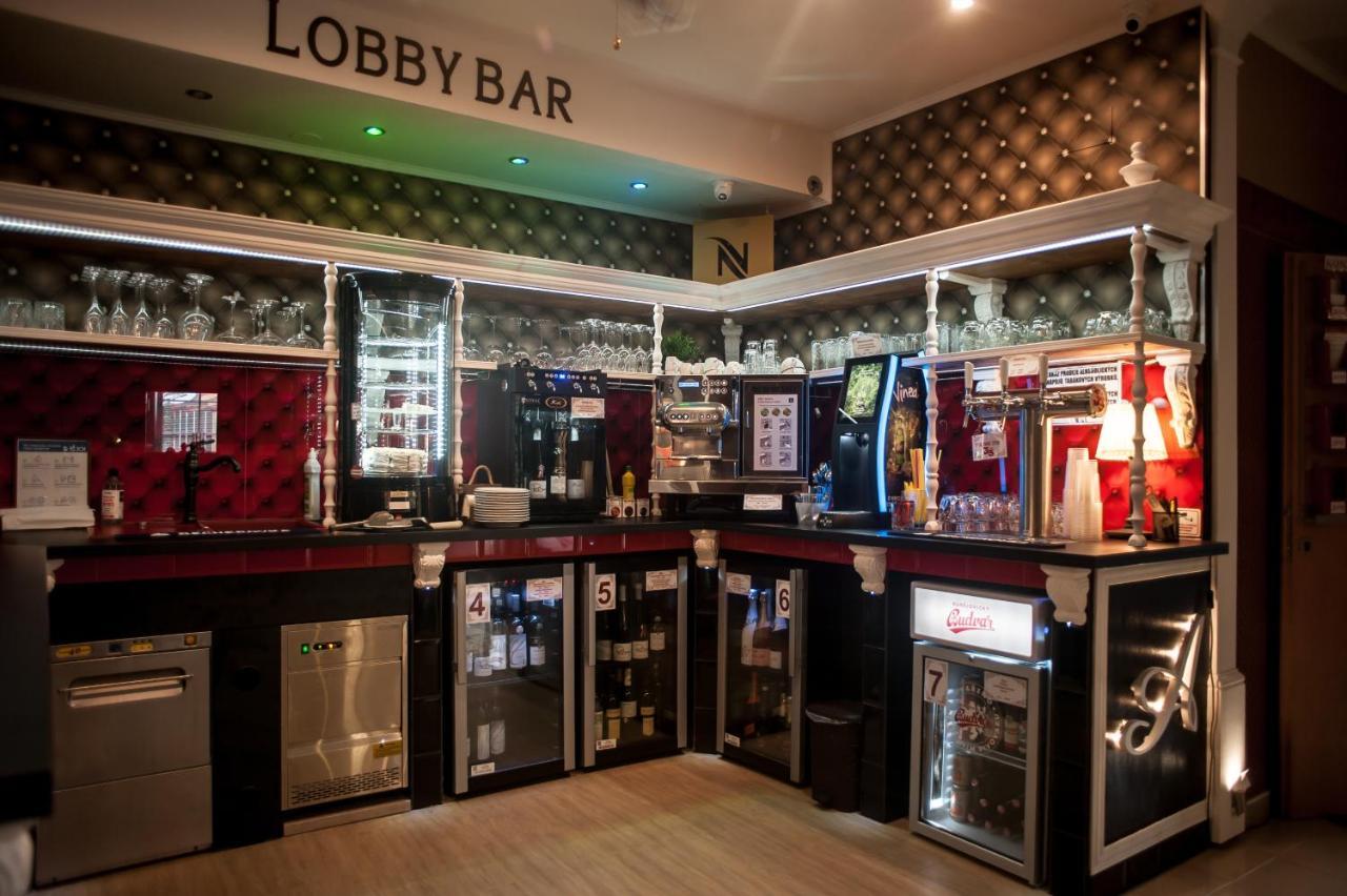 Hotel Tommy Wellness & Spa 나호트 외부 사진