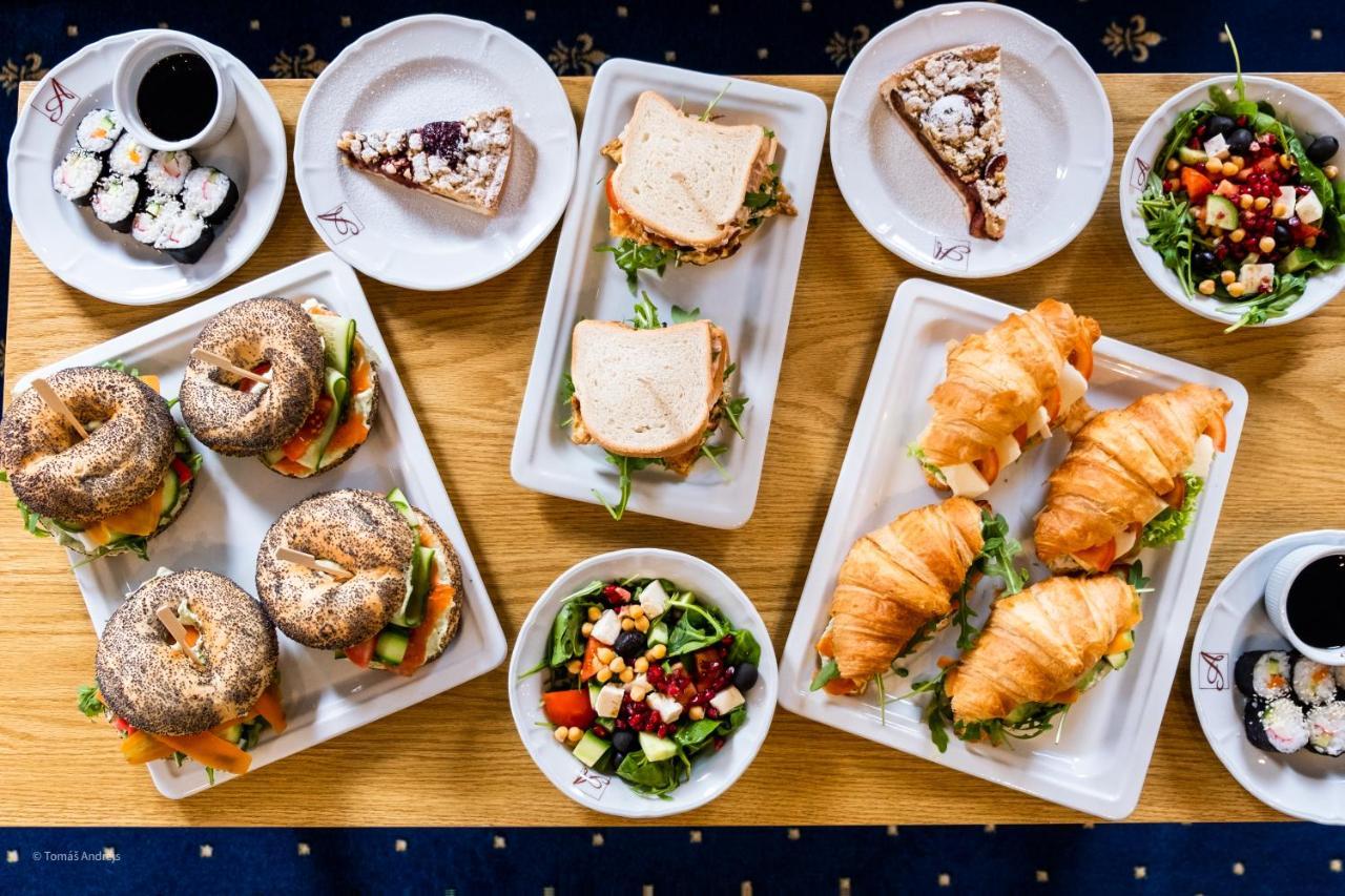 Hotel Tommy Wellness & Spa 나호트 외부 사진