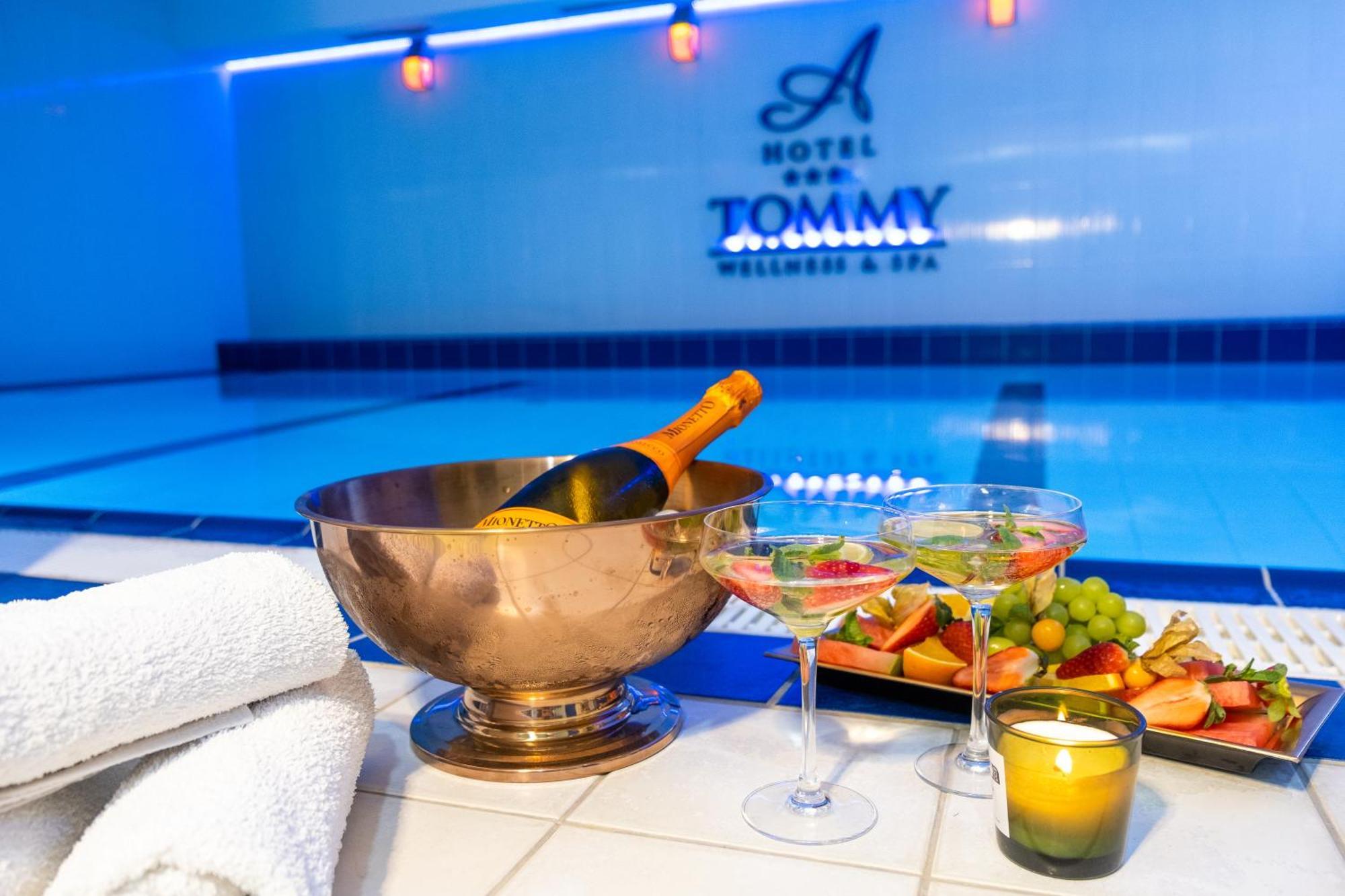 Hotel Tommy Wellness & Spa 나호트 외부 사진