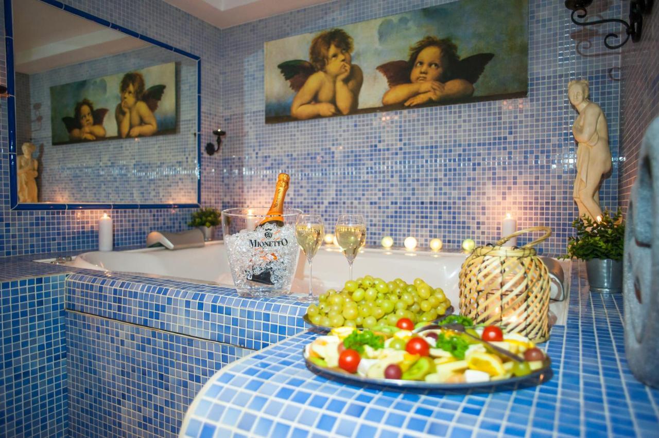 Hotel Tommy Wellness & Spa 나호트 외부 사진